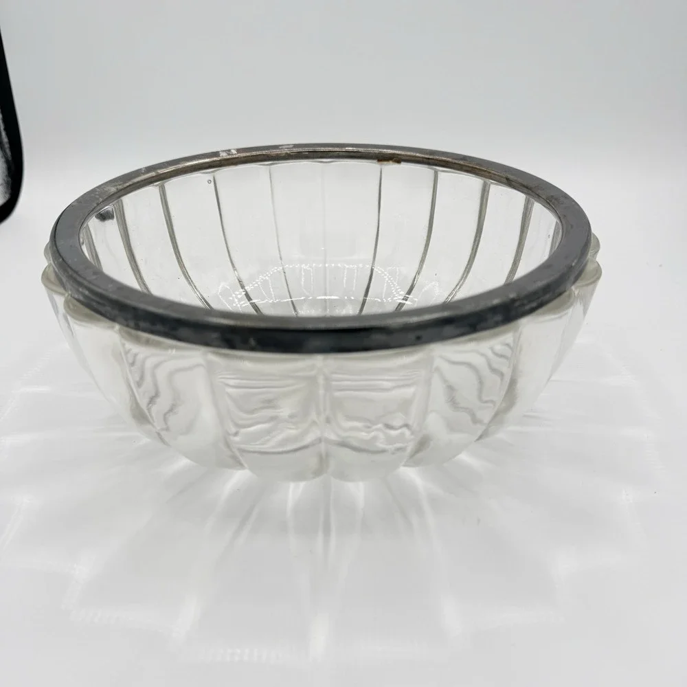 Vintage Clear Glass Serving Bowl Silver Tone Rim Scalloped Fruit Salad 9.5